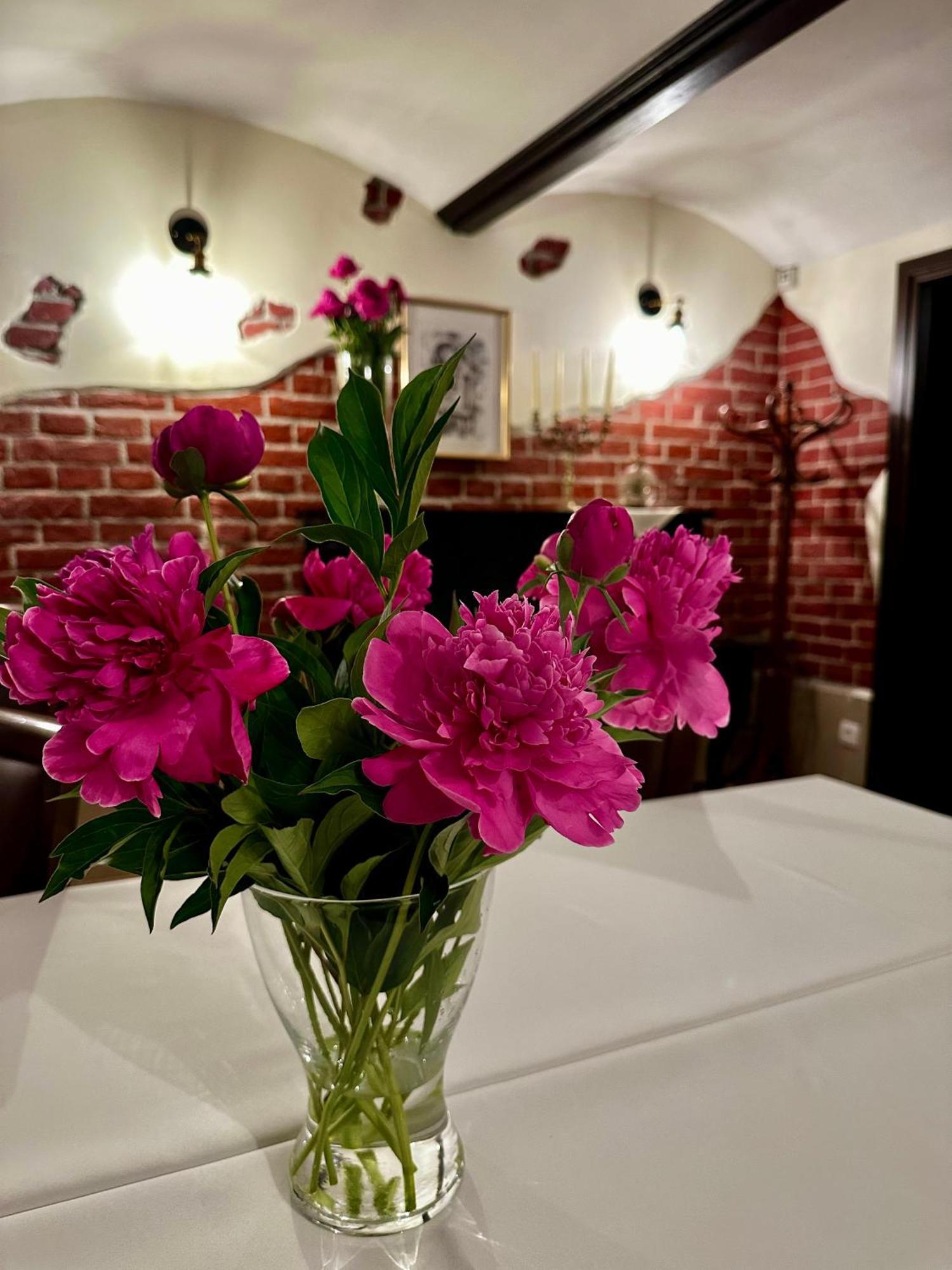 Dworek Zloty Rog Hotel I Restauracja — Zdjęcia 3
