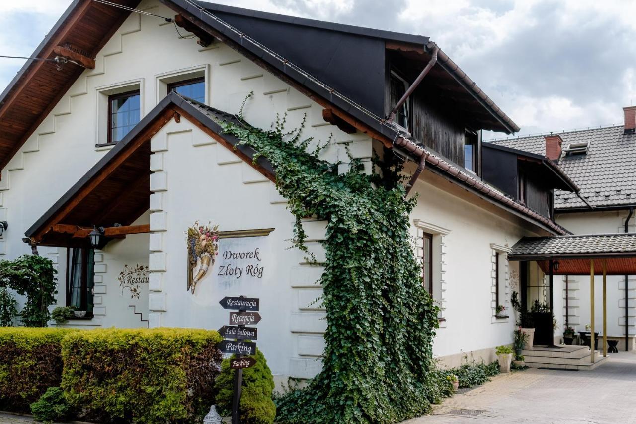 Dworek Zloty Rog Hotel I Restauracja — Zdjęcia 1